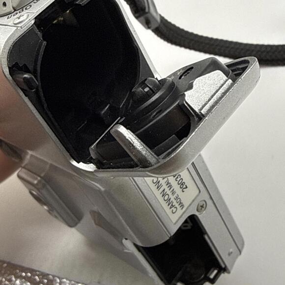 Canon IX240 Elph Jr Point & Shoot APS Film Camera Tested & Working - Picture 6 of 7